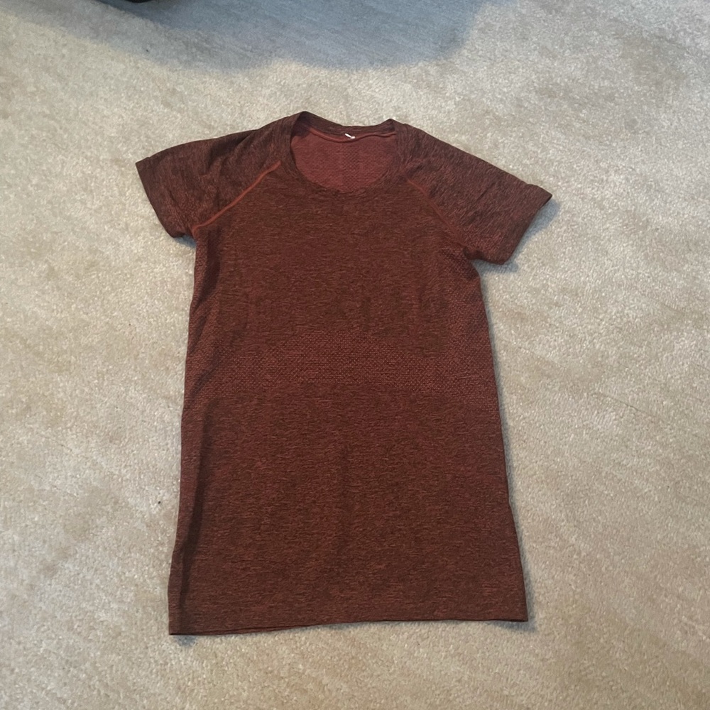 Swiftly Tech Lululemon Shirt